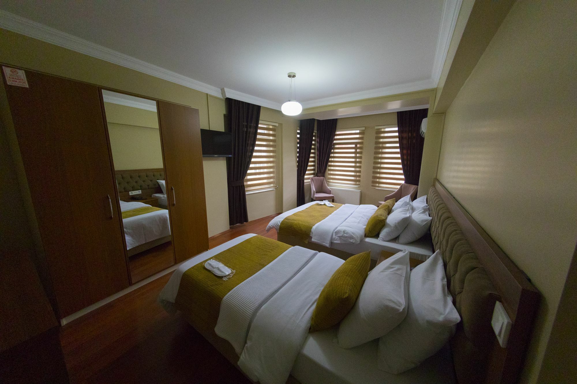 Ramparts Hotel Istanbul Exterior photo